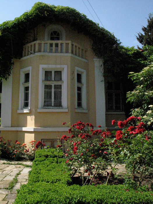 100 Nacionalni Turisticheski Obekta Literaturno Hudozhestven Muzej Chudomir Grad Kazanlk