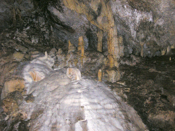 100 национални туристически обекта - пещера  Снежанка : cнимка 6