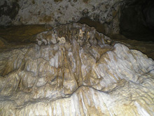 100 национални туристически обекта: Пещера  Бачо Киро  : снимка 2