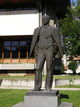 100 национални туристически обекта: Дом паметник  Йордан Йовков  град Добрич: cнимка 1